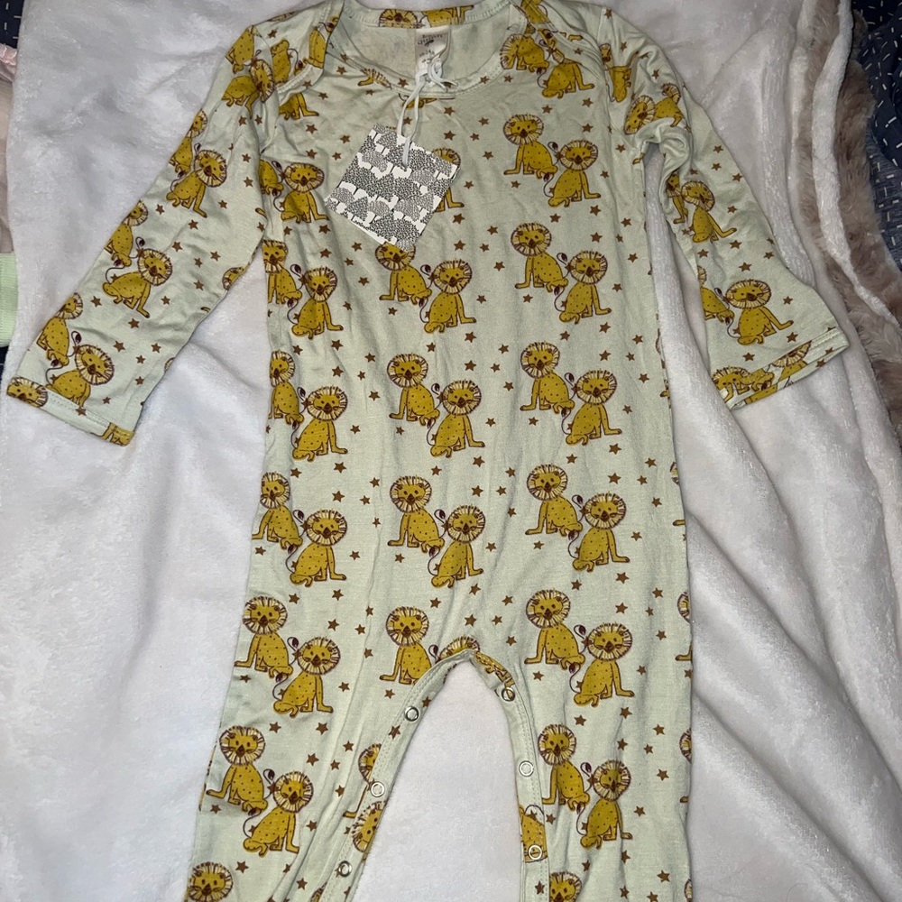 Kate Quinn romper